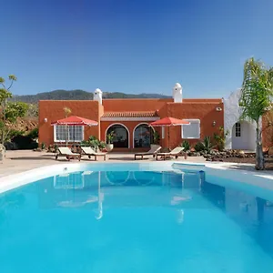 Karat Hacienda Miranda Villa